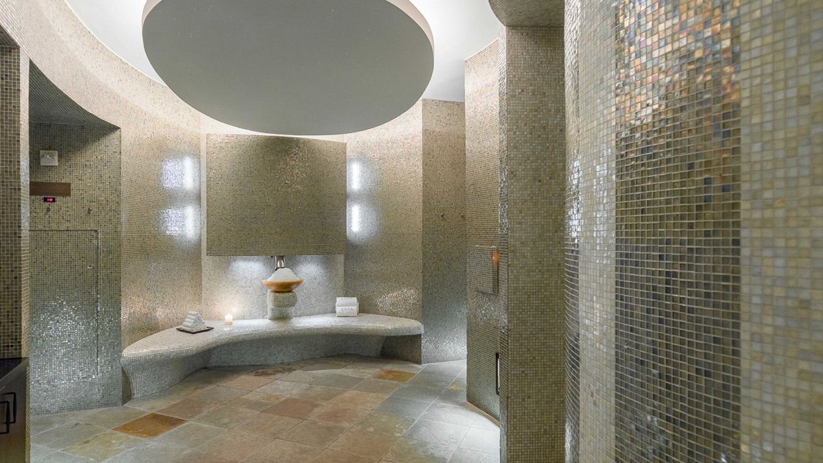 Acqualina Resort & Residences On The Beach - Photo 8