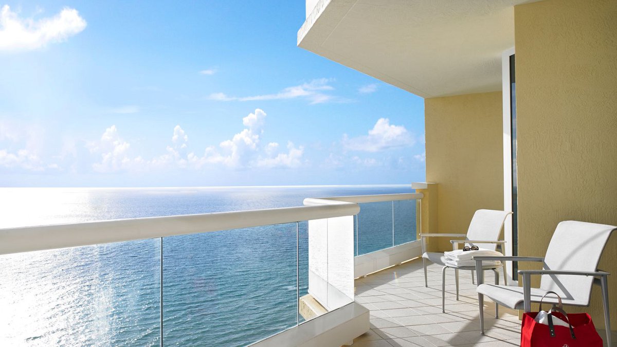 Acqualina Resort & Residences On The Beach - Photo 5