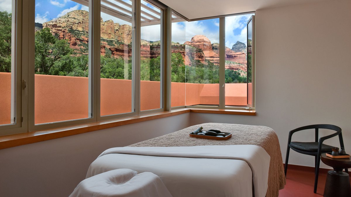 Enchantment Resort - Photo 9