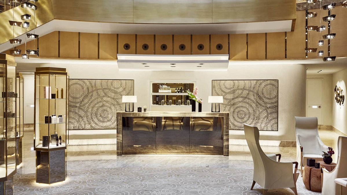 Four Seasons Hotel Madrid - Photo 2