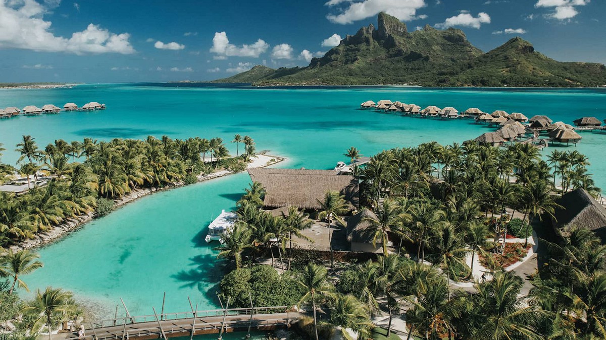 Four Seasons Resort Bora Bora - Photo 1
