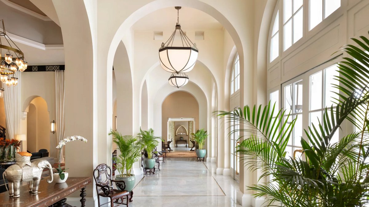 Raffles Hotel Le Royal - Photo 2