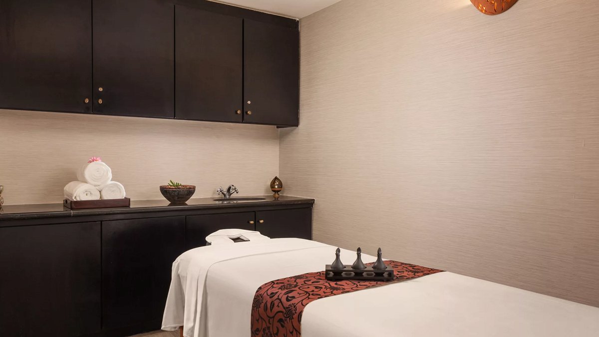 Raffles Hotel Le Royal - Photo 8