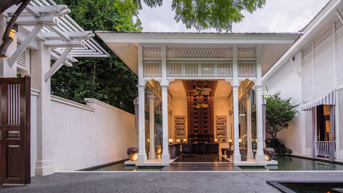 137 Pillars House - Photo 2