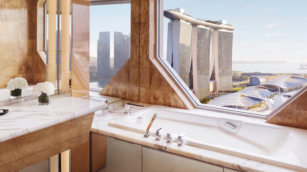 The Ritz-Carlton, Millenia Singapore - Photo 5