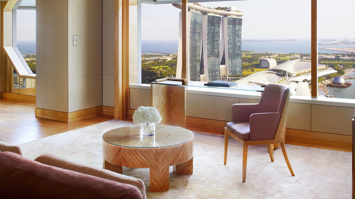 The Ritz-Carlton, Millenia Singapore - Photo 3