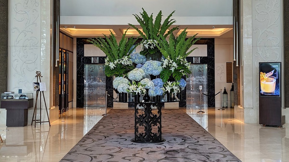 The St. Regis Bangkok - Photo 2