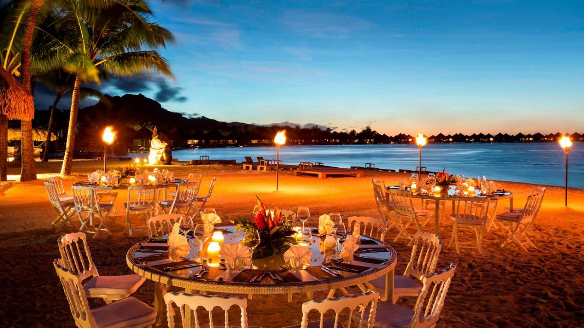 The St. Regis Bora Bora Resort - Photo 6