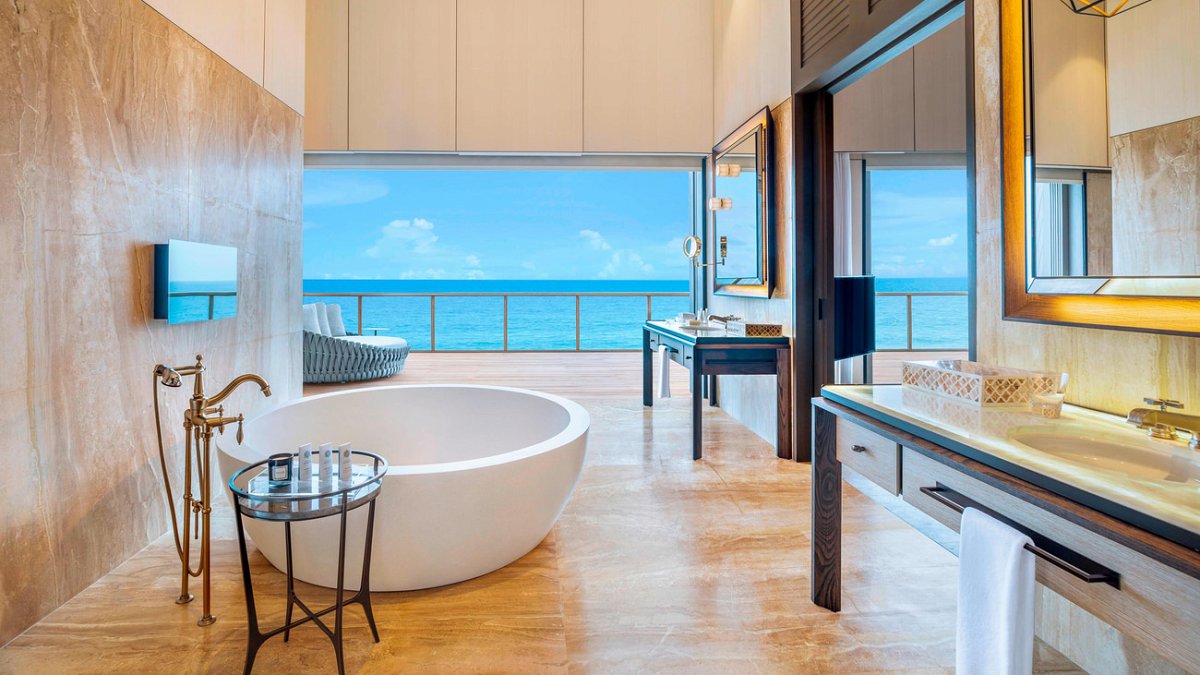 The St. Regis Bora Bora Resort - Photo 5