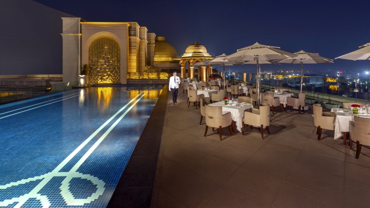 The Leela Palace, New Delhi - Photo 8